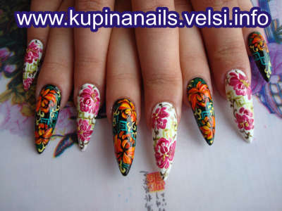 Цветы на ногтях, неотразимый дизайн ногтей. Чудесная роспись ногтей. фото 4