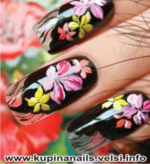 Как рисовать на ногтях цыганские мотивы для нарощенных ногтей, дизайн ногтей, фото пошагового выполнения. 4. Конечно, цыганский платок должен пестреть яркими и насыщенными красками.